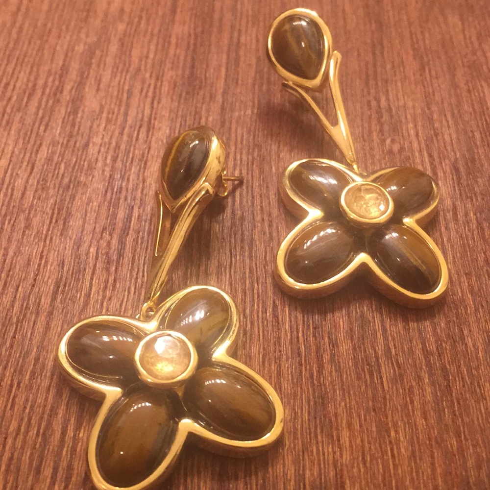 Jewelry - Picture 2 of 2
